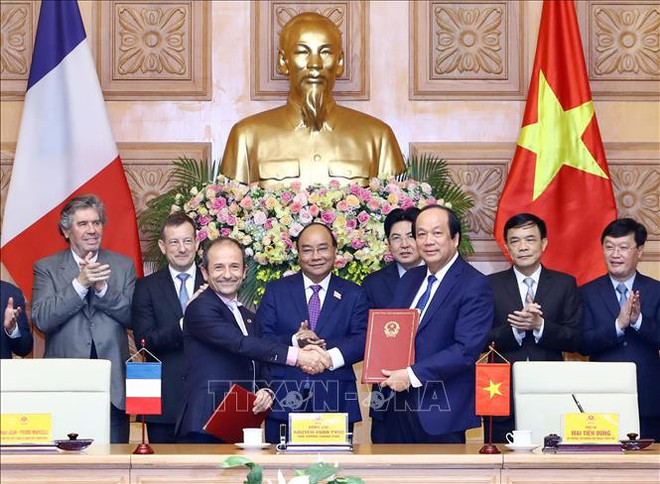 越南与法国签署关于电子政务的合作备忘录 ảnh 1 越南与法国签署关于电子政务的合作备忘录 ảnh 1