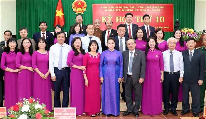  越南国会主席出席得农省人民议会第十次会议 ảnh 1