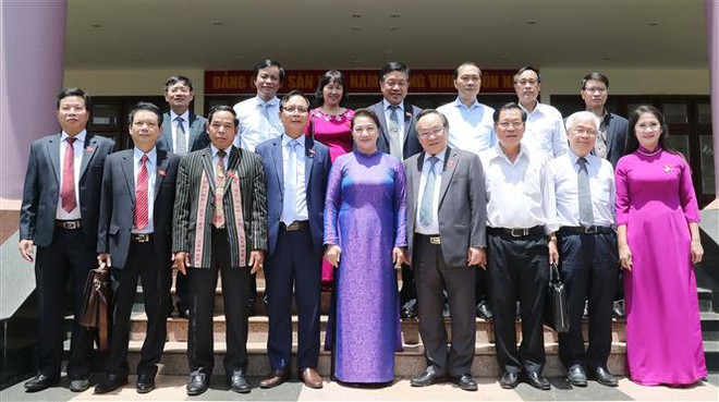 越南国会主席阮氏金银与得农省主要领导干部举行工作座谈会 ảnh 2 越南国会主席阮氏金银与得农省主要领导干部举行工作座谈会 ảnh 2