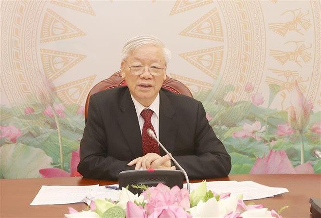 越共中央总书记、国家主席阮富仲与柬埔寨首相、柬埔寨人民党主席洪森通电话 ảnh 1