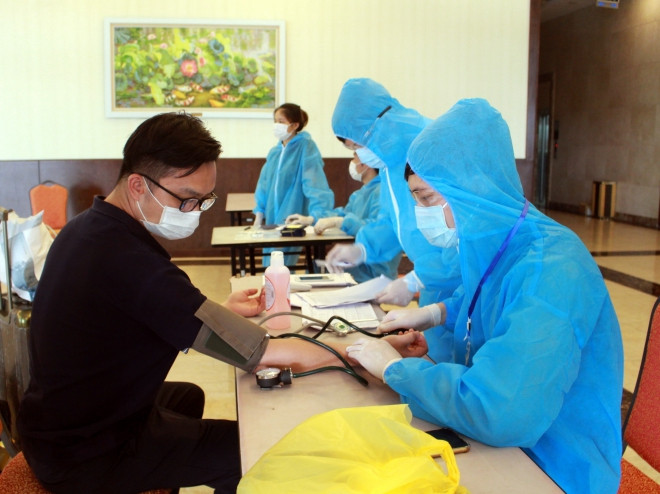 越南连续82天无新增本地病例 仍有28人在各医院接受治疗 ảnh 1