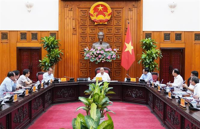 政府常务委员会就北南高速公路以东3个路段投资项目召开会议 ảnh 1 政府常务委员会就北南高速公路以东3个路段投资项目召开会议 ảnh 1