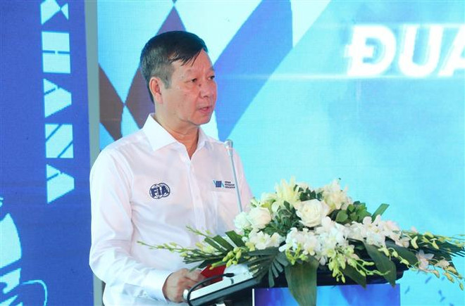 越南32名赛车手拿到赛车驾照 ảnh 2