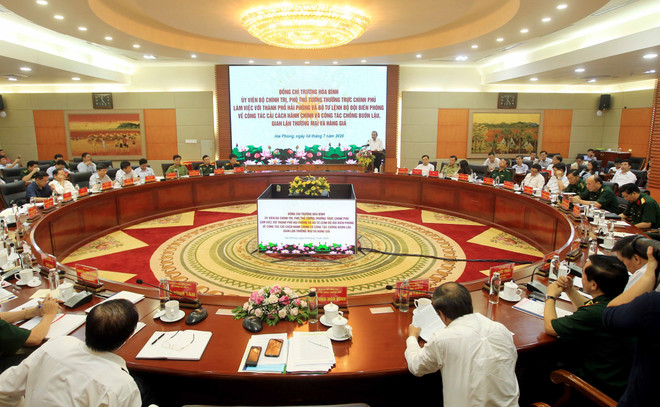 张和平副总理:反走私和打击贸易欺诈、假冒商品是无禁区的工作 ảnh 1 张和平副总理:反走私和打击贸易欺诈、假冒商品是无禁区的工作 ảnh 1