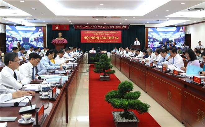 胡志明市市委书记阮善仁:进一步发挥全国经济火车头的作用 ảnh 1 胡志明市市委书记阮善仁:进一步发挥全国经济火车头的作用 ảnh 1