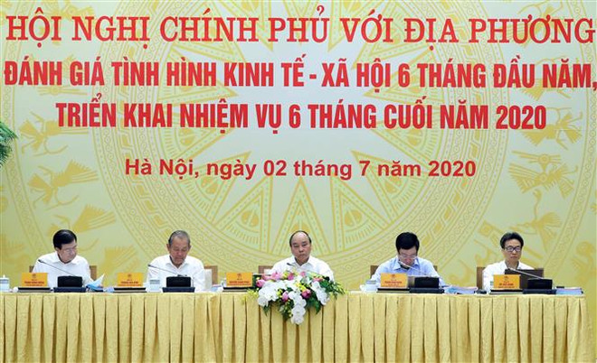 越南政府总理阮春福主持政府与各地方全国视频会议 ảnh 1 越南政府总理阮春福主持政府与各地方全国视频会议 ảnh 1