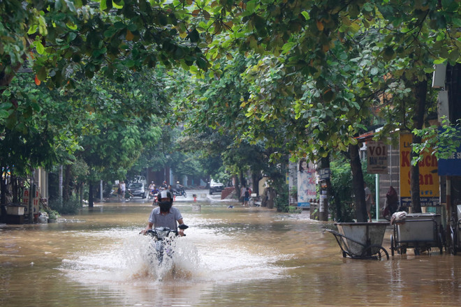三号台风袭击造成安沛省死亡、失踪和受伤人数达21人 ảnh 1 三号台风袭击造成安沛省死亡、失踪和受伤人数达21人 ảnh 1