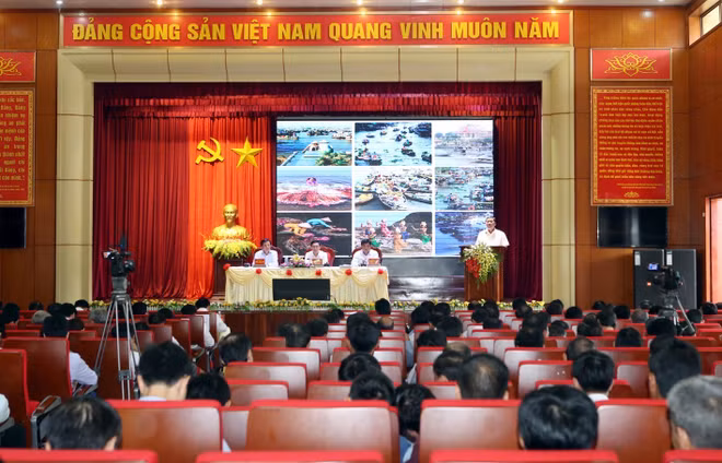 政府副总理王廷惠出席越南乡村新农村建设工作会议 ảnh 1