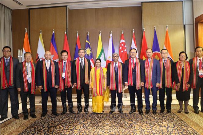 印度呼吁东盟十国对该国基础设施项目进行投资 ảnh 2