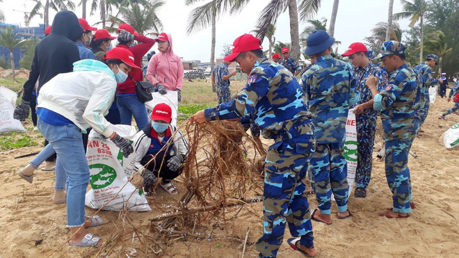 2018年“清洁海洋”活动在富国岛正式启动 ảnh 2 2018年“清洁海洋”活动在富国岛正式启动 ảnh 2
