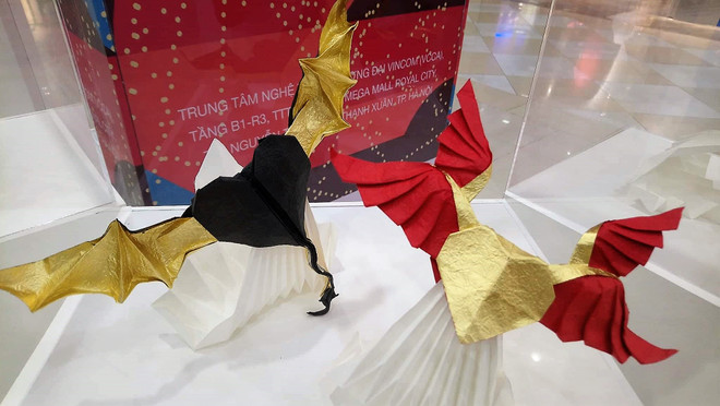 “翅膀”纸艺展亮相河内 ảnh 2 “翅膀”纸艺展亮相河内 ảnh 2