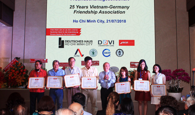 进一步增进越德两国人民之间的互相了解和友谊 ảnh 1 进一步增进越德两国人民之间的互相了解和友谊 ảnh 1