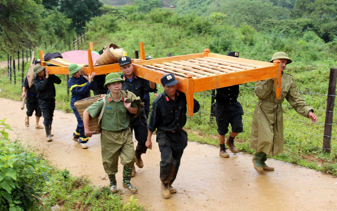 携手帮助三号台风北部和中部以北地区受灾人民 ảnh 2 携手帮助三号台风北部和中部以北地区受灾人民 ảnh 2