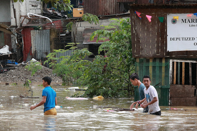 多国受暴雨台风袭击 中国多地交通阻断 菲律宾5人死亡 ảnh 2 多国受暴雨台风袭击 中国多地交通阻断 菲律宾5人死亡 ảnh 2