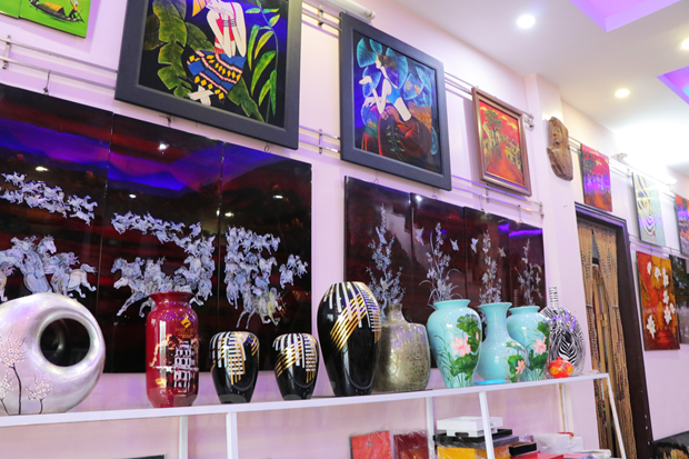 夏泰手工漆艺村面临青年人力资源缺乏问题 ảnh 2 夏泰手工漆艺村面临青年人力资源缺乏问题 ảnh 2