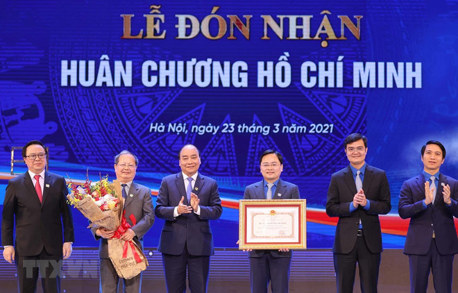 阮富仲：民族的灿烂未来掌握在青年人手中 ảnh 1