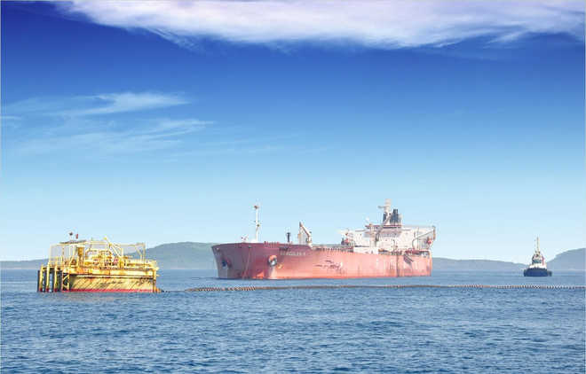 榕桔炼油厂首次加工包含53%进口原油的混合产品 ảnh 1 榕桔炼油厂首次加工包含53%进口原油的混合产品 ảnh 1