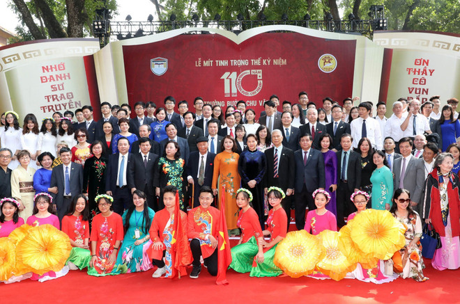 越南国会主席阮氏金银出席朱文安学校110周年校庆庆典 ảnh 3  越南国会主席阮氏金银出席朱文安学校110周年校庆庆典 ảnh 3