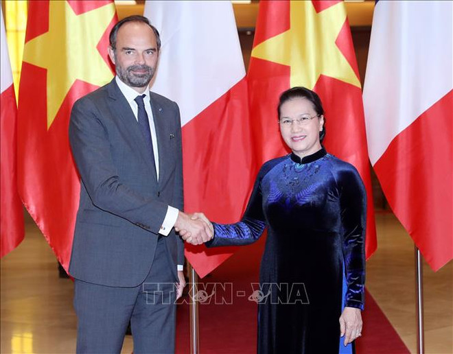 越南国会主席阮氏金银会见法国总理爱德华•菲利普 ảnh 1 越南国会主席阮氏金银会见法国总理爱德华•菲利普 ảnh 1