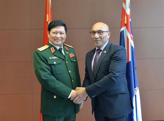 进一步推动越新两国防务合作关系迈上新步伐 ảnh 1