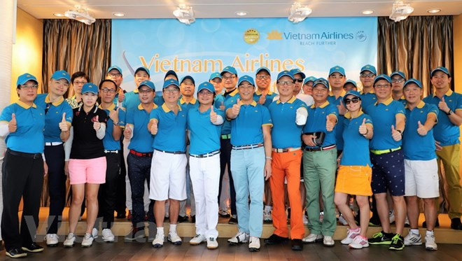 越南航空公司驻香港办事处举行高尔夫球友谊赛 ảnh 1 越南航空公司驻香港办事处举行高尔夫球友谊赛 ảnh 1