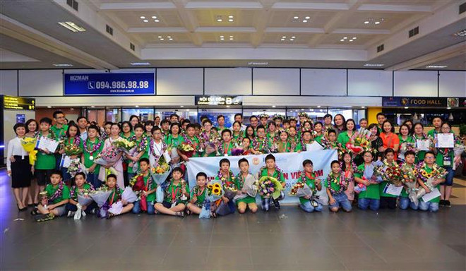 河内市7名学生在2018年未来数学家挑战赛荣获金牌 ảnh 1 河内市7名学生在2018年未来数学家挑战赛荣获金牌 ảnh 1