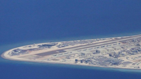 中国将在越南长沙群岛上所设的若干观测站投入使用严重侵犯越南主权 ảnh 1