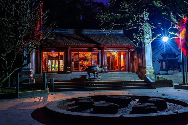 富寿省推出雄王庙夜间旅游新线路 ảnh 1
