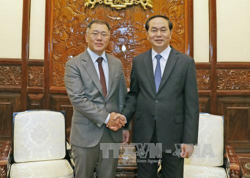 越南国家主席陈大光会见韩国现代汽车副会长郑义宣 ảnh 1 越南国家主席陈大光会见韩国现代汽车副会长郑义宣 ảnh 1