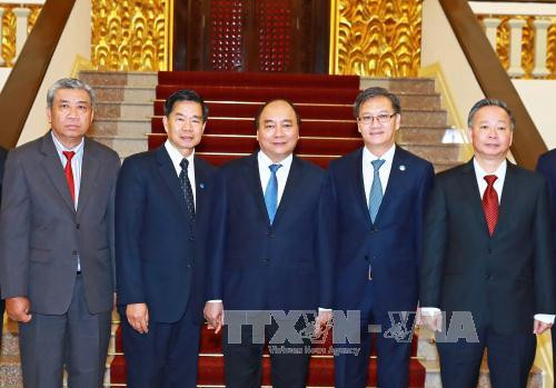越南政府总理阮春福会见老挝万象市市长 ảnh 1 越南政府总理阮春福会见老挝万象市市长 ảnh 1