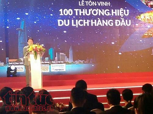 2016年胡志明市100个一流旅游品牌表彰盛典在胡志明市举行 ảnh 1 2016年胡志明市100个一流旅游品牌表彰盛典在胡志明市举行 ảnh 1