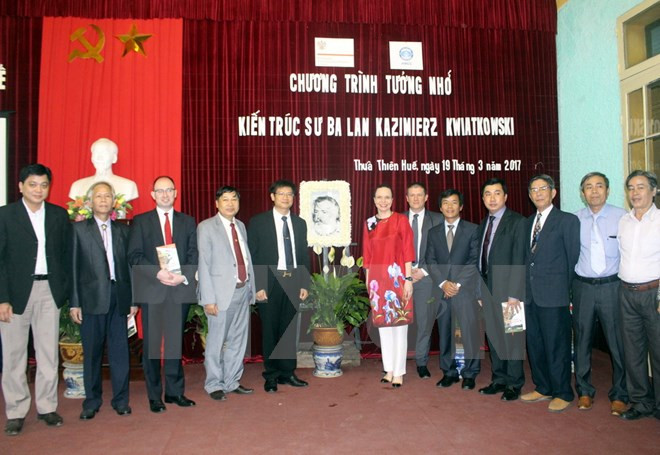 波兰建筑师亚特科夫斯基为顺化古都遗迹保护工作做出贡献 ảnh 1