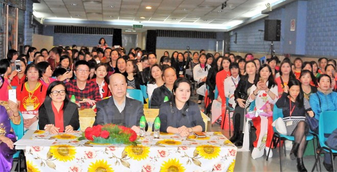 旅居中国澳门越南妇女努力发扬越南妇女传统美德 ảnh 1 旅居中国澳门越南妇女努力发扬越南妇女传统美德 ảnh 1