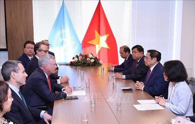 越南政府总理范明政会见并与各投资基金、集团领导通电话 ảnh 2 越南政府总理范明政会见并与各投资基金、集团领导通电话 ảnh 2