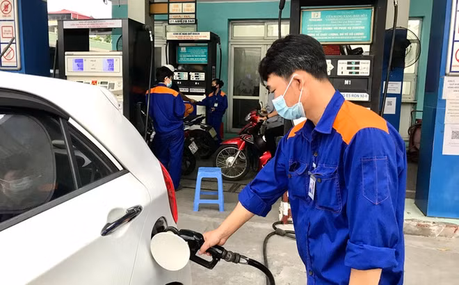越南国内汽油价格继续上涨 直逼30000 越盾/升 ảnh 1 越南国内汽油价格继续上涨 直逼30000 越盾/升 ảnh 1