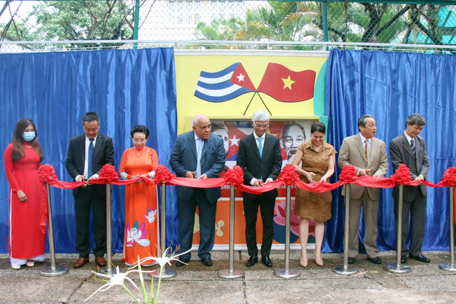 越古人民友谊宣传壁画项目正式竣工 ảnh 2 越古人民友谊宣传壁画项目正式竣工 ảnh 2