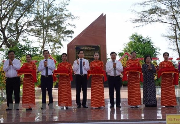 范平明常务副总理出席杭乔烈士陵园改造项目落成典礼 ảnh 1 范平明常务副总理出席杭乔烈士陵园改造项目落成典礼 ảnh 1