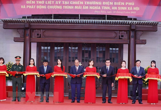国家主席阮春福出席奠边府战场烈士祠堂落成典礼 ảnh 1 国家主席阮春福出席奠边府战场烈士祠堂落成典礼 ảnh 1