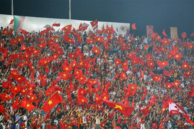 第31届东南亚运动会男足比赛:越南队以1比0领先马来西亚队 ảnh 3 第31届东南亚运动会男足比赛:越南队以1比0领先马来西亚队 ảnh 3