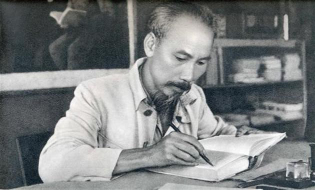 胡志明主席诞辰132周年:纪录片《胡志明—创造和平文化之旅》上映 ảnh 1 胡志明主席诞辰132周年:纪录片《胡志明—创造和平文化之旅》上映 ảnh 1