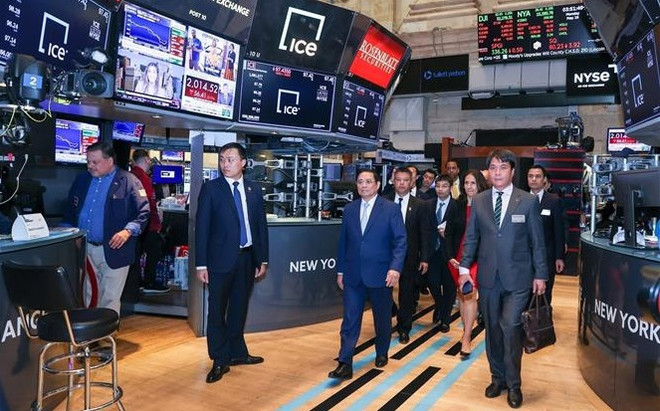 政府总理范明政造访纽约证券交易所 ảnh 1 政府总理范明政造访纽约证券交易所 ảnh 1