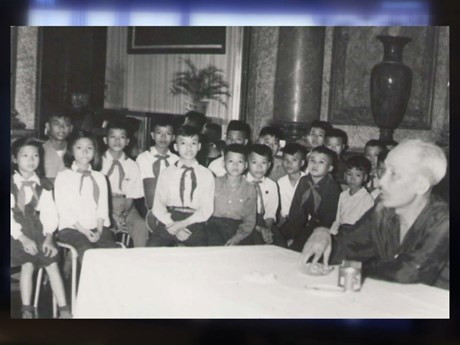 对胡伯伯的美好回忆依然历久弥新 历历在目 ảnh 1 对胡伯伯的美好回忆依然历久弥新 历历在目 ảnh 1