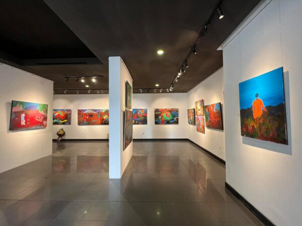 “秋飞”画展:放缓秋天脚步 保留秋天情绪的画展 ảnh 1 “秋飞”画展:放缓秋天脚步 保留秋天情绪的画展 ảnh 1