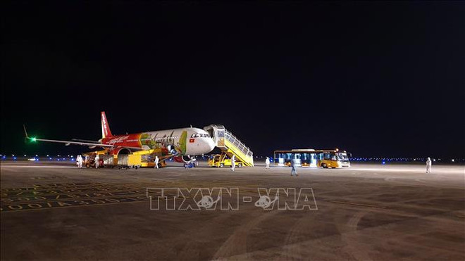 广南省接待美国、加拿大和韩国游客 ảnh 1 广南省接待美国、加拿大和韩国游客 ảnh 1