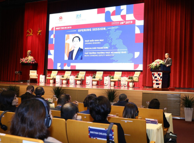 越英双方不断促进两国战略伙伴关系的全面发展 ảnh 1 越英双方不断促进两国战略伙伴关系的全面发展 ảnh 1