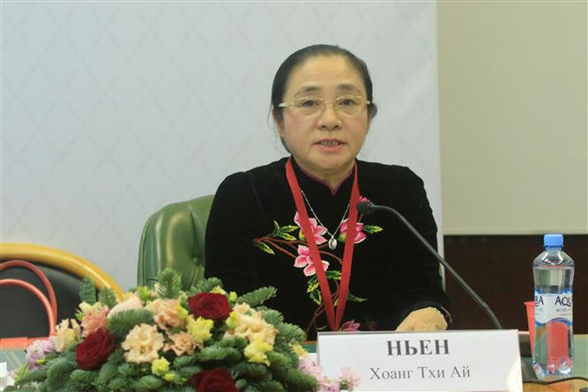 越俄妇女共同肯定其在社会中的地位 ảnh 2 越俄妇女共同肯定其在社会中的地位 ảnh 2