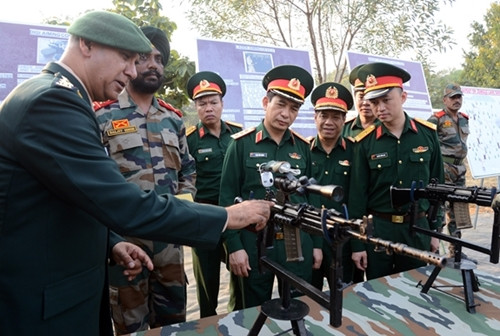 越南高级军事代表团造访印度陆军教育军官学院 ảnh 2