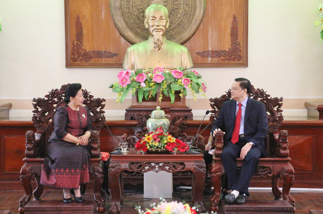 越南芹苴市与柬埔寨加强文化艺术领域交流与合作 ảnh 1 越南芹苴市与柬埔寨加强文化艺术领域交流与合作 ảnh 1