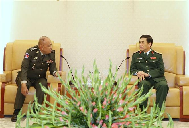 潘文江上将会见柬埔寨王家军国防大学校长谢塔拉 ảnh 1 潘文江上将会见柬埔寨王家军国防大学校长谢塔拉 ảnh 1