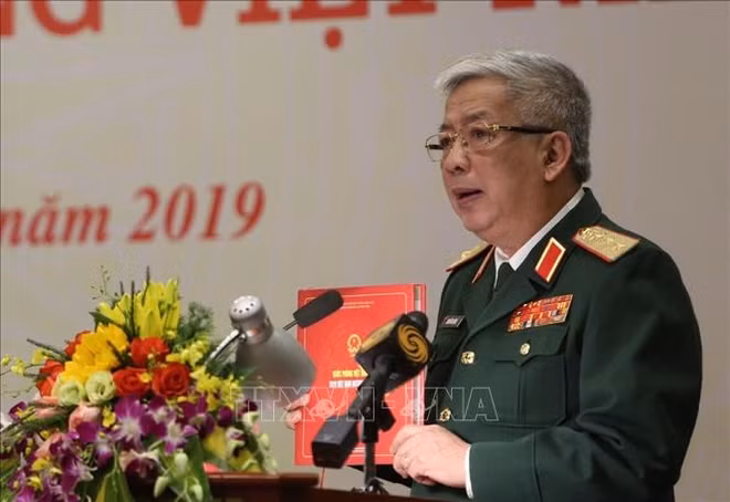 越南国防部副部长阮志咏强调了越南和平和自卫的防务政策 ảnh 1